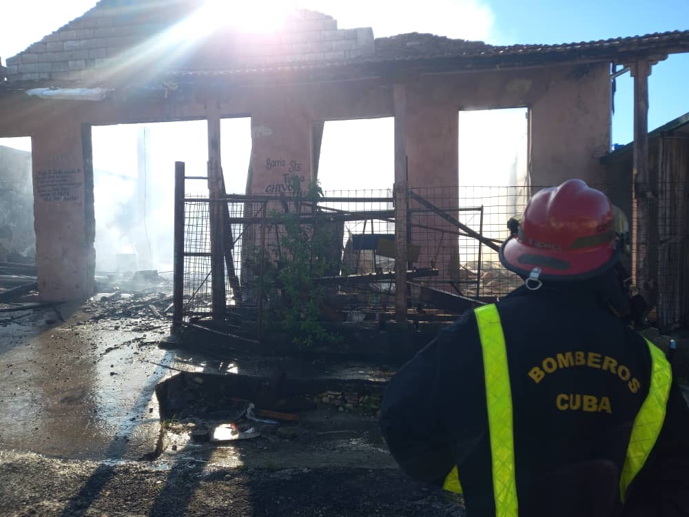 Controlado incendio de grandes proporciones en municipio villaclareño de Camajuaní