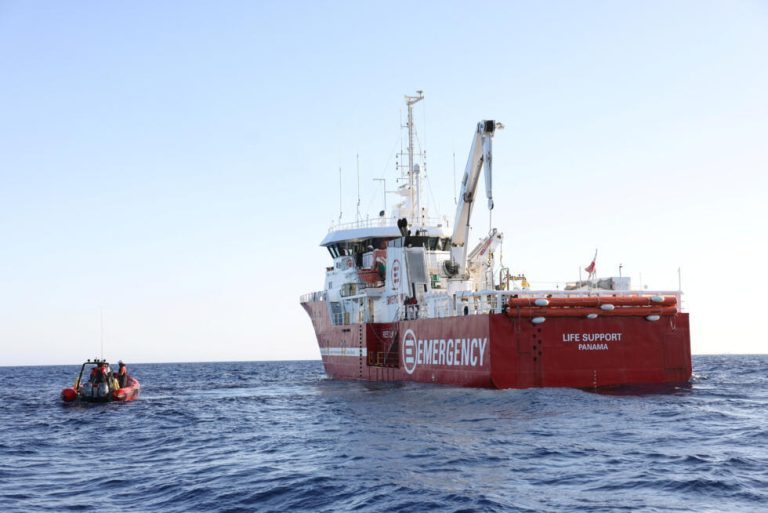 La Flotilla Global Sumud se aproxima a Gaza e Israel podría hundir embarcaciones