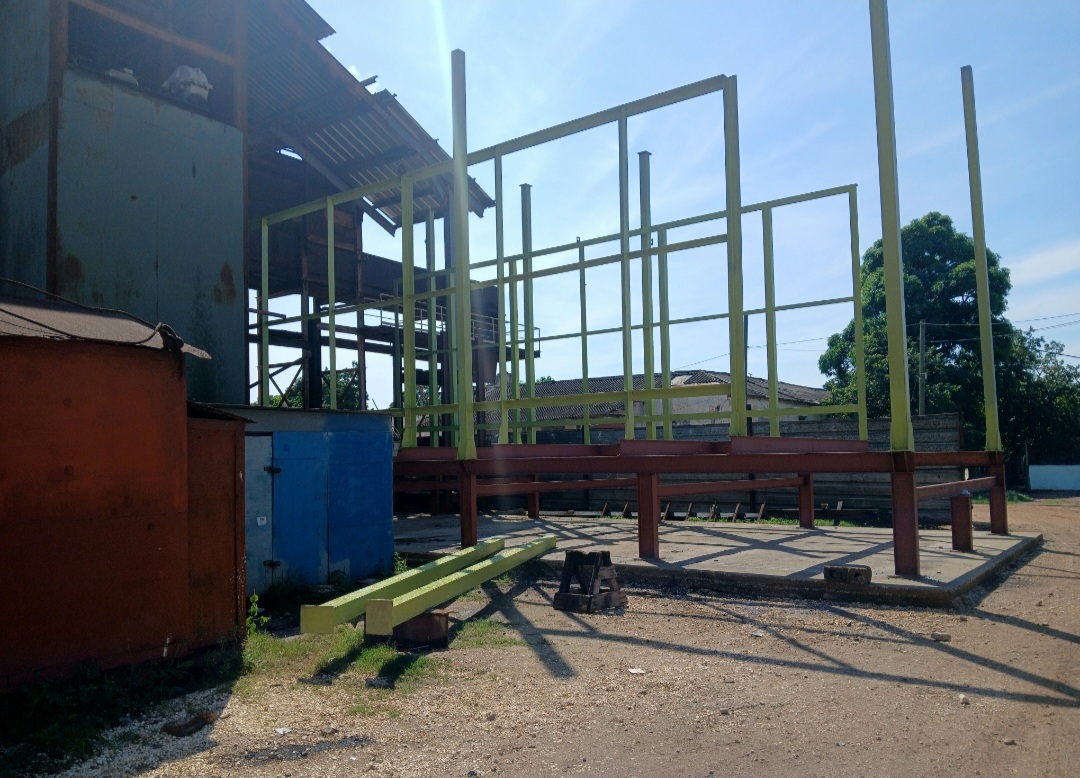 Avanza proyecto inversionista de remodelación en el central azuarero "Panchito Gómez Toro"