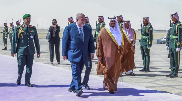 Arabia Saudita da la bienvenida al Primer Ministro cubano (+Fotos)