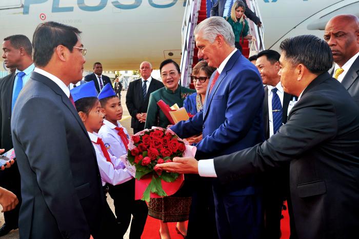 Llega el presidente Díaz-Canel a Laos