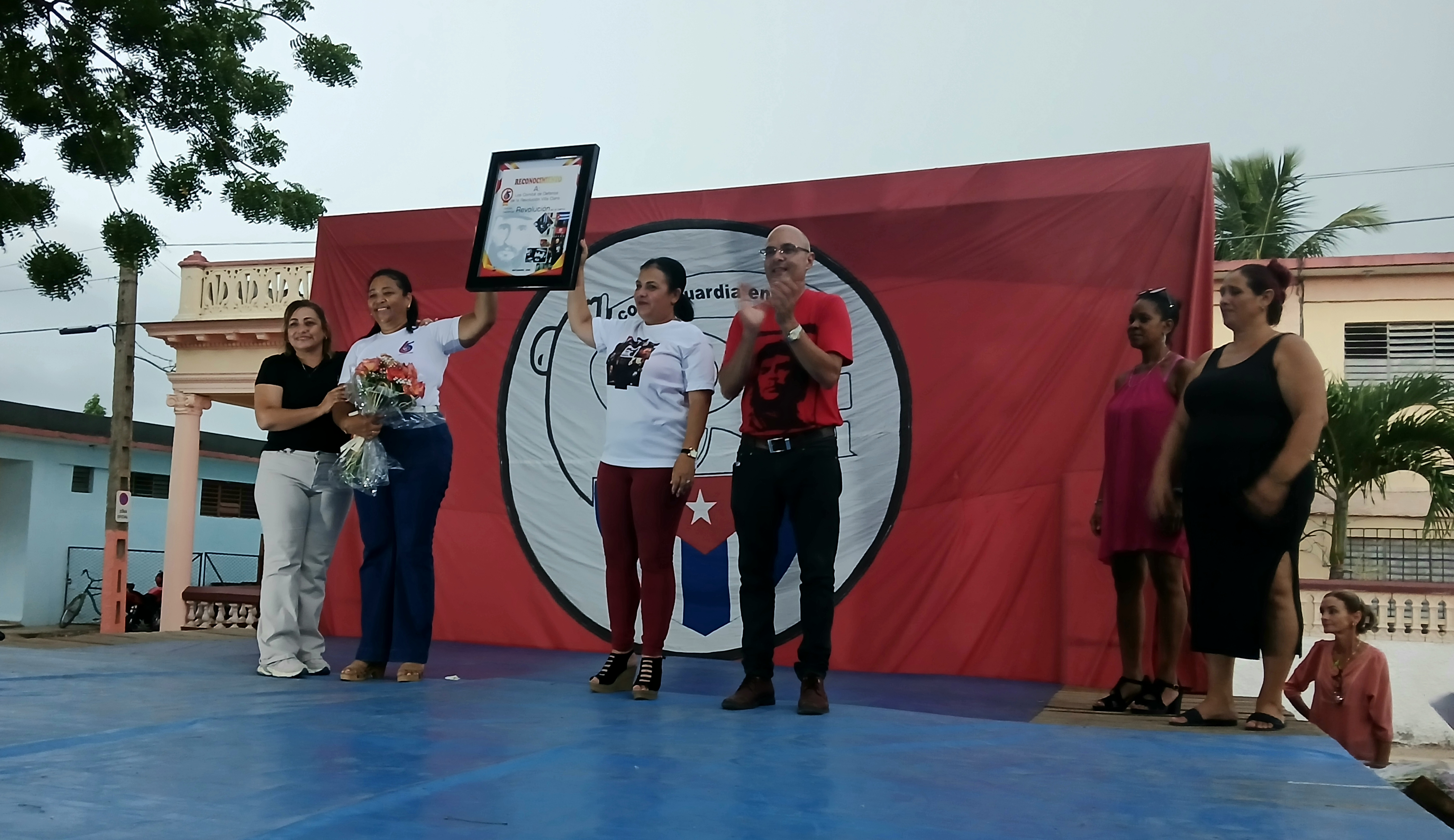 Celebra Villa Clara acto provincial por el 65 aniversario de los CDR