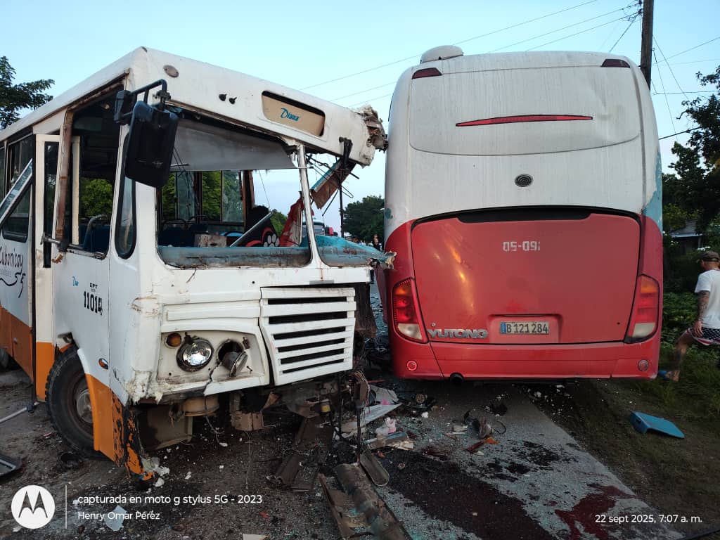 Accidente masivo en Ranchuelo, Villa Clara, deja saldo de 49 lesionados