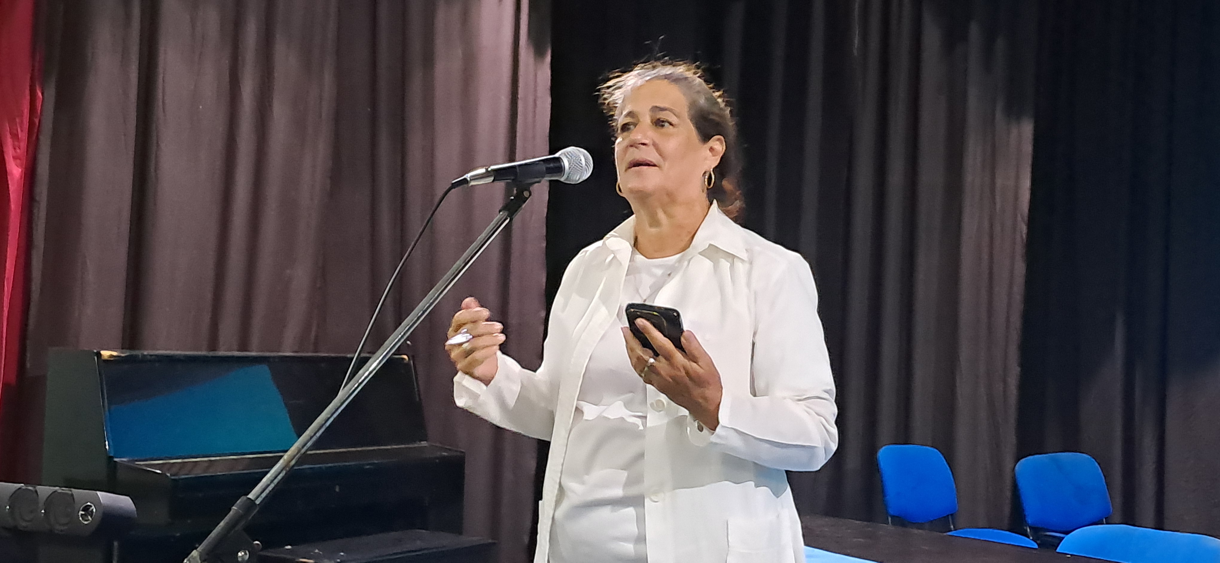 Debaten jóvenes villaclareños sobre los daños del consumo de drogas