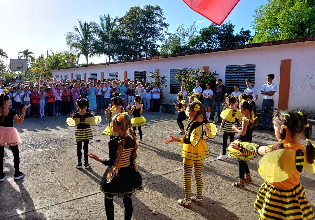 Quemado de Güines celebra aniversarios de la UJC y la OPJM