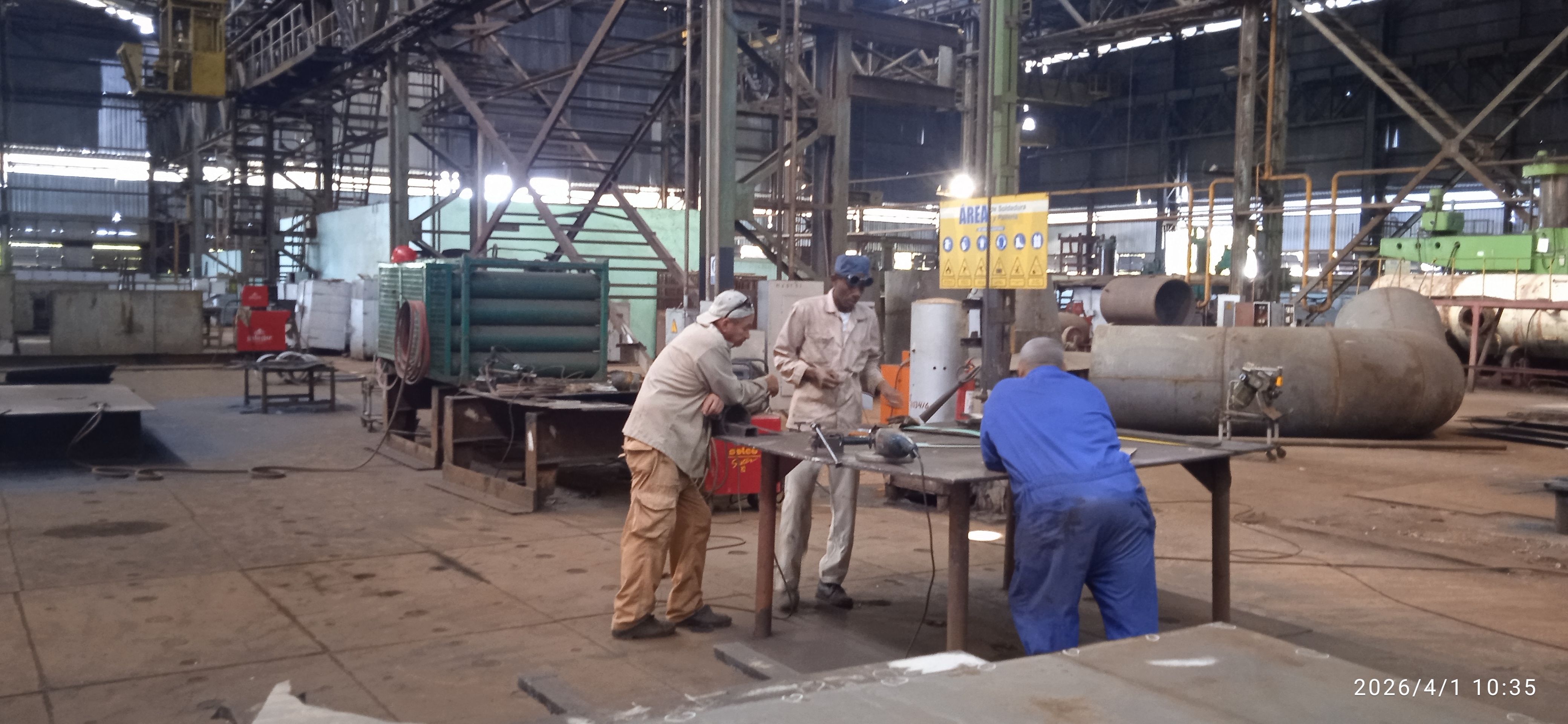 En un contexto de racionamiento y emergencia energética, abre caminos la Fábrica de Calderas “Jesús Menéndez”