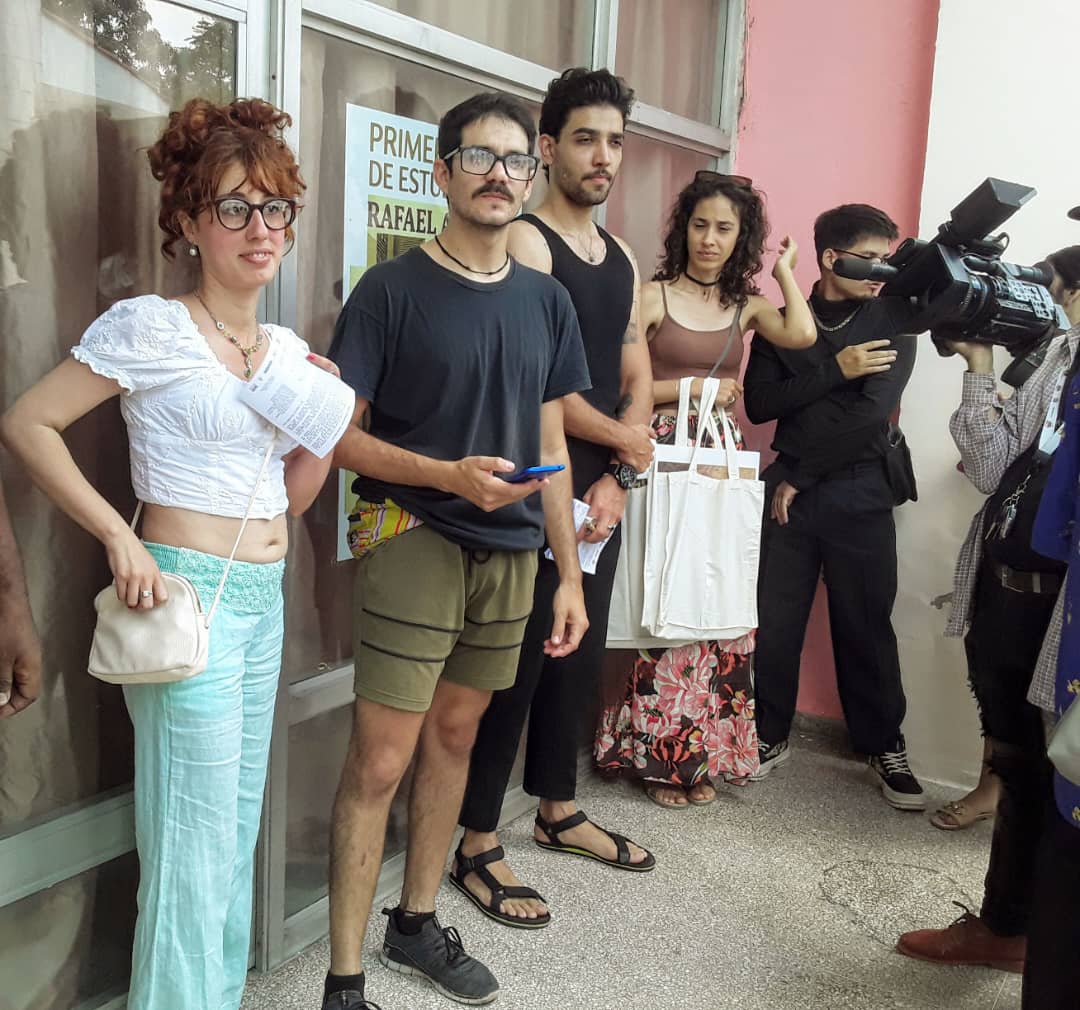 Inauguran Salón de estudiantes Rafael Alemán