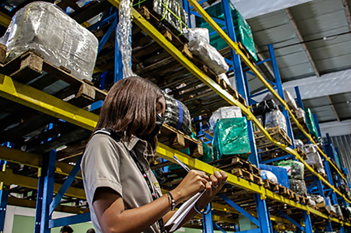 Entran en vigor nuevas normativas de Aduanas