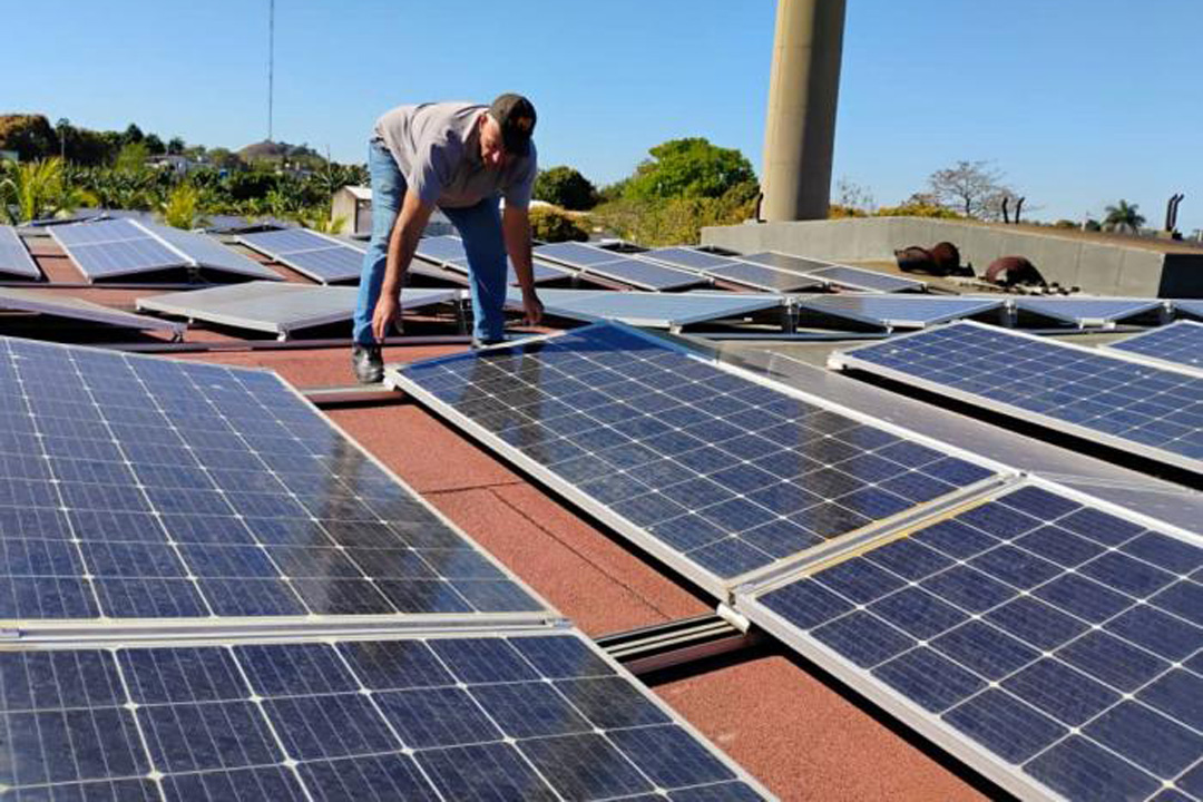 Cerca de 400 actores estatales y privados generan energías renovables en Villa Clara