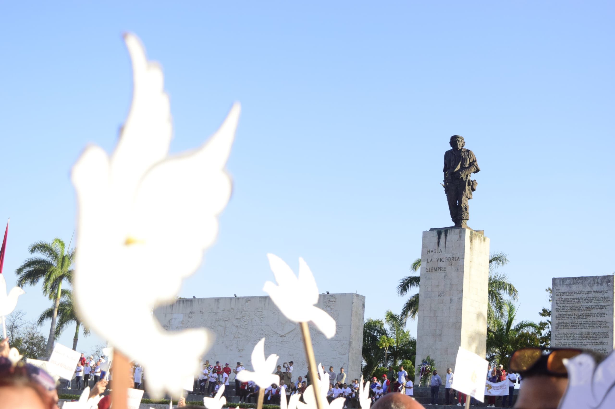 Listos los trabajadores no estatales arrendadores de viviendas en Villa Clara para desfilar el próximo Primero de Mayo