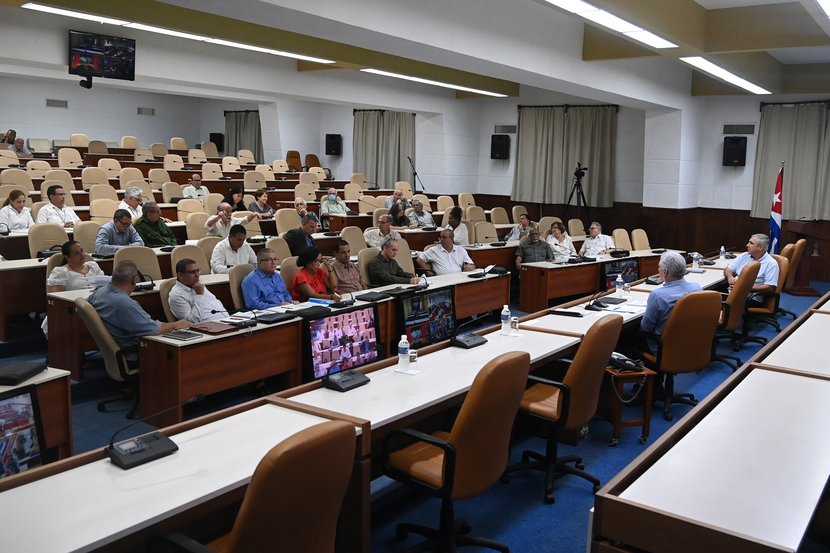 Cuba apuesta por tecnologías para el uso del crudo nacional