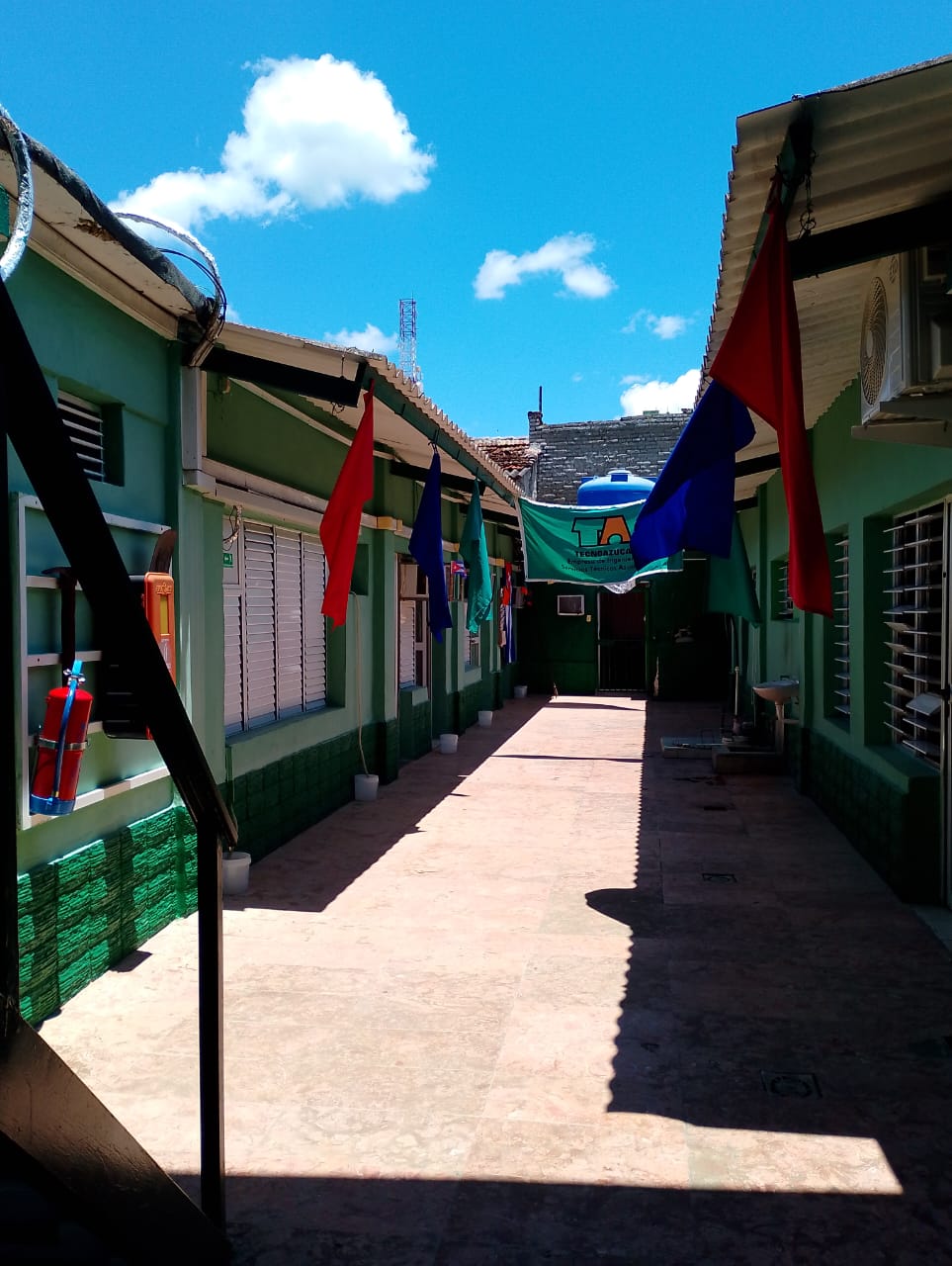 Trabajadores de Tecnoazúcar listos para desfilar este Primero de Mayo