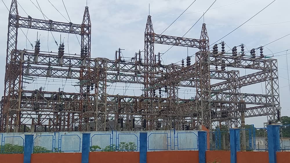 Continúa recuperación del servicio eléctrico en Villa Clara 