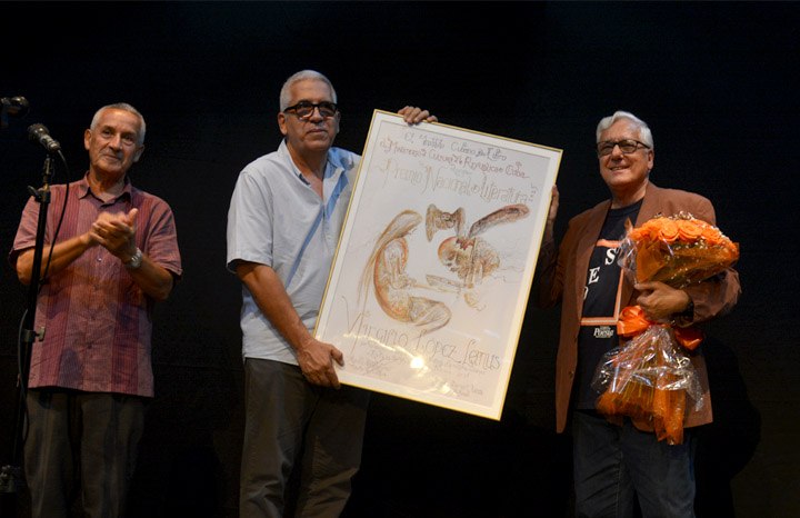 Recibe Virgilio López Lemus Premio Nacional de Literatura 2025
