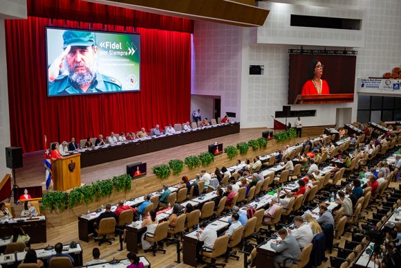 “Cuba no está sola”: Voces del mundo se unen en Coloquio Internacional Fidel: legado y futuro