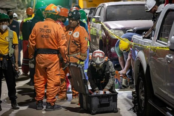 Suman 190 muertos y 1 679 heridos en ciudades capitales tras terremoto en Colombia