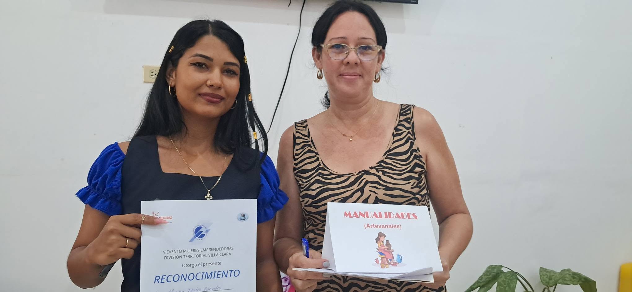 Realizan Quinto evento de Mujeres Creadoras en ETECSA Villa Clara