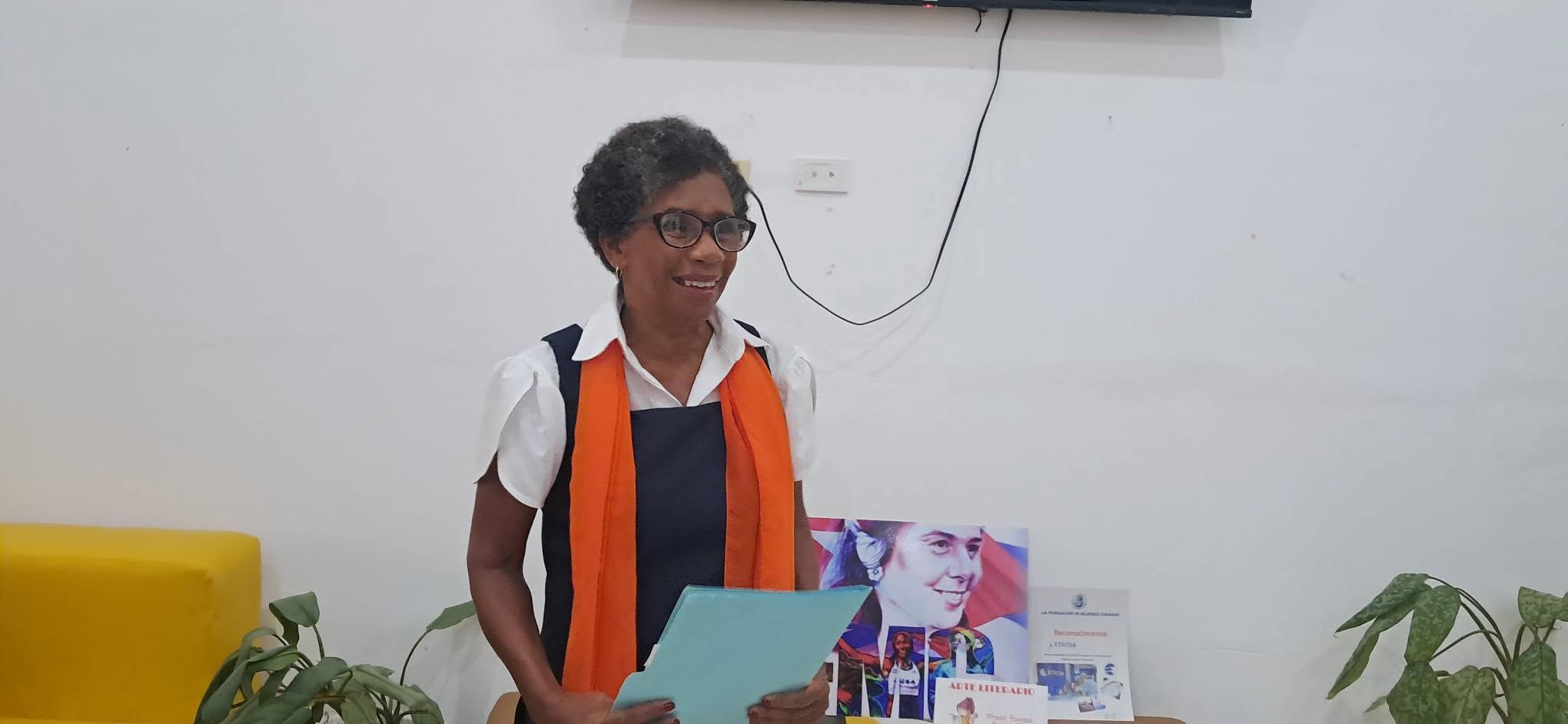 Realizan Quinto evento de Mujeres Creadoras en ETECSA Villa Clara