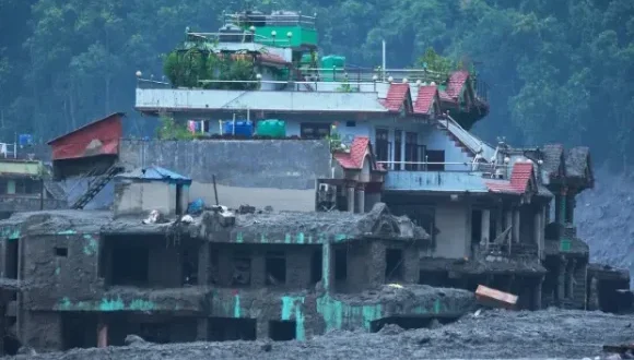 Inundaciones catastróficas en Nepal y Tíbet dejan más de 350 fallecidos y 1.300 desaparecidos