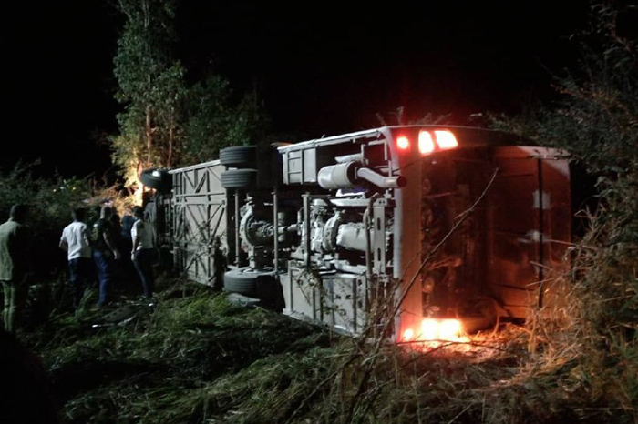 Dos fallecidos y 27 lesionados en accidente masivo en Camagüey