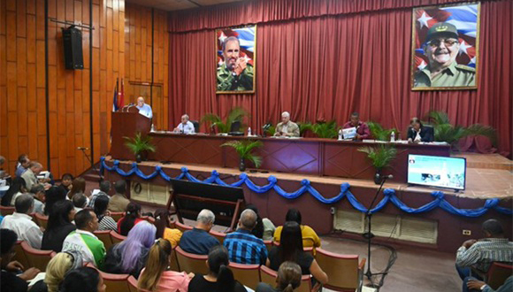 Plenos de los Comité Provinciales del PCC continuaron este jueves por Guantánamo y Santiago de Cuba