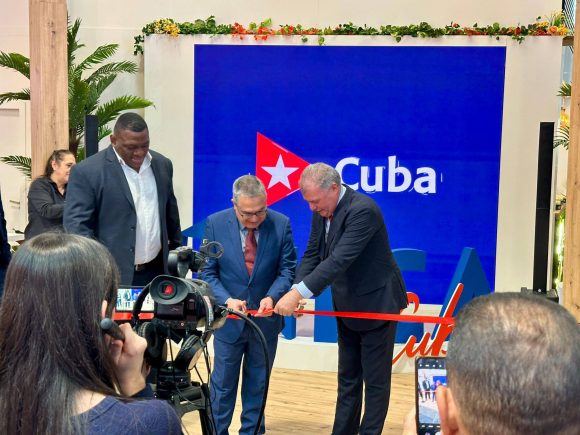 Cuba inauguró su stand en FITUR 2026 con apuesta por la autenticidad y la cultura