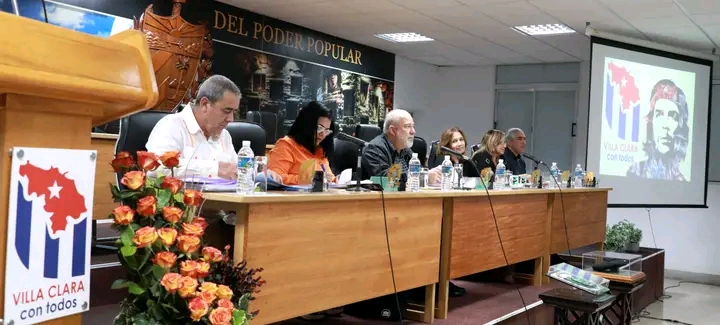 Villa Clara: debaten prioridades de trabajo gubernamental para 2026