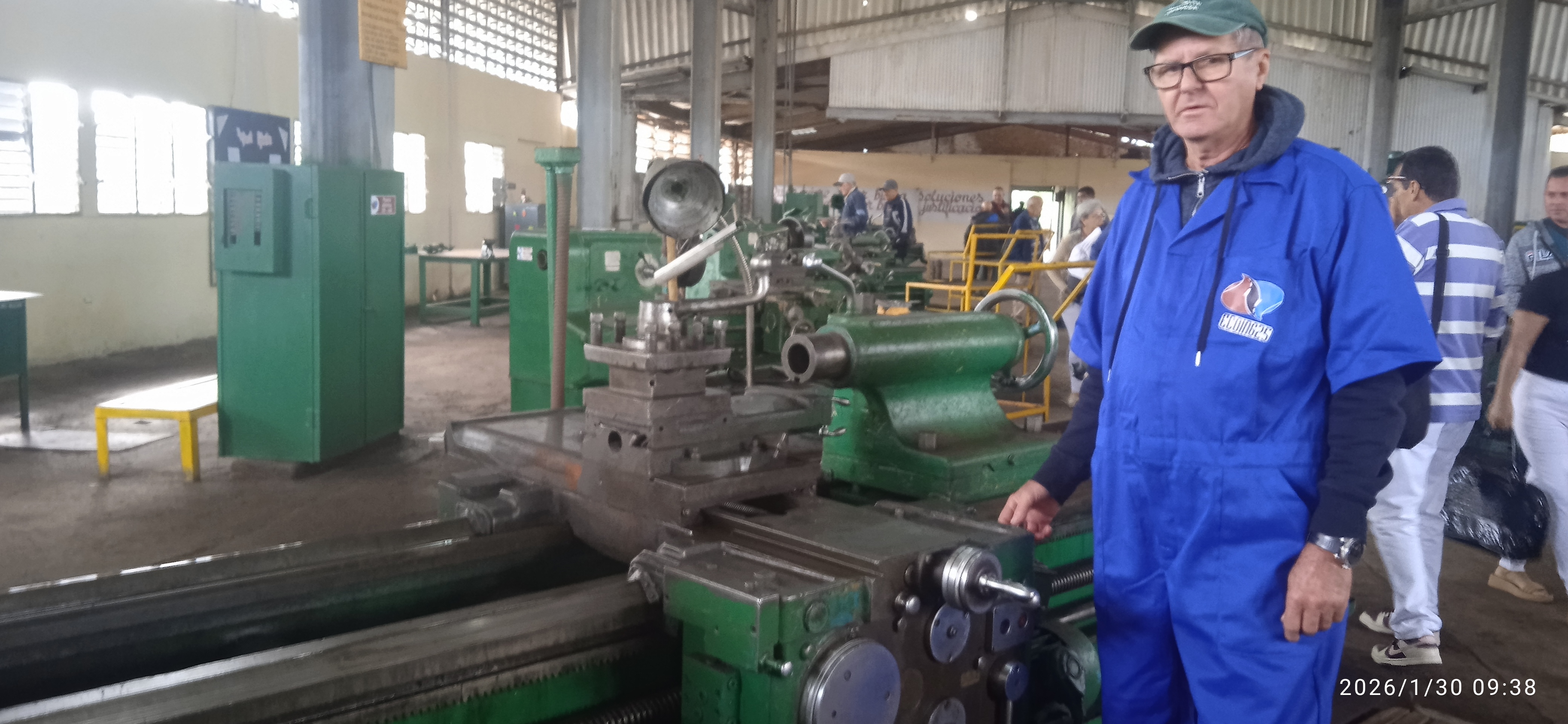 Un taller con manos de acero