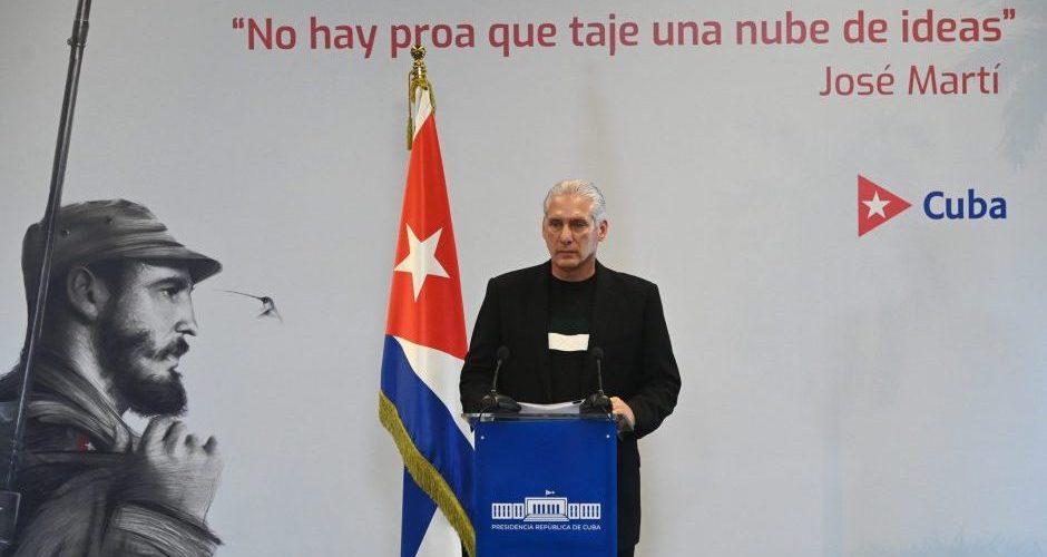 El Primer Secretario del Comité Central del Partido Comunista de Cuba y Presidente de la República Miguel Díaz-Canel Bermúdez comparece desde las 10 de la mañana ante medios nacionales y extranjeros.
