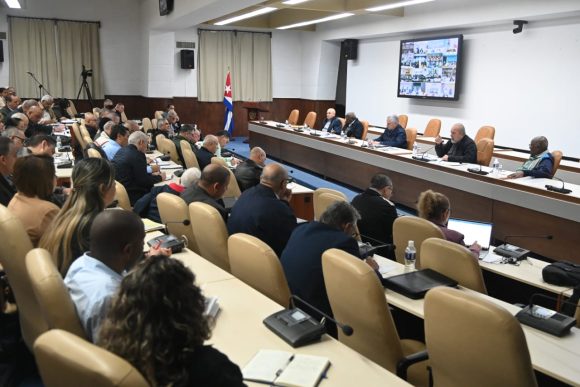 Evaluó Consejo de Ministros acciones inmediatas a implementar para enfrentar el desabastecimiento de combustibles