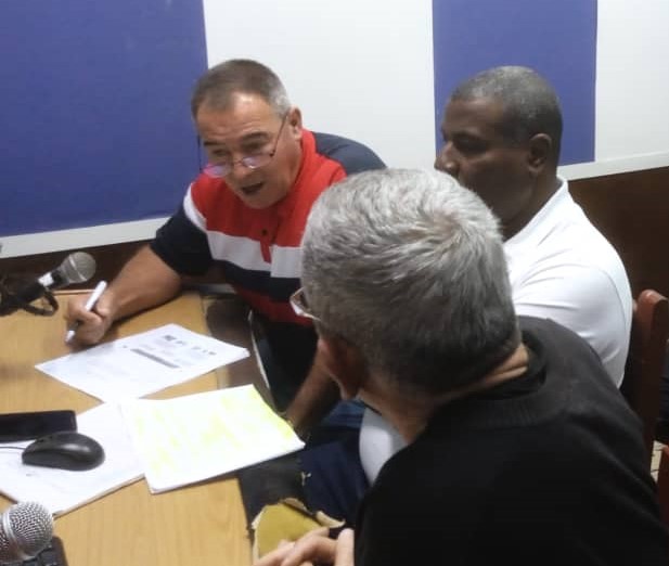 Autoridades de la Agricultura, Acopio y la Empresa de Productos Lácteos