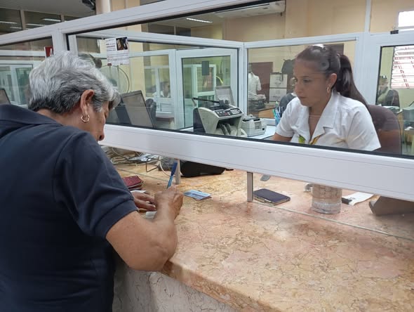 Ofrece el Banco de Crédito y Comercio en Villa Clara facilidades para el cobro de la seguridad social