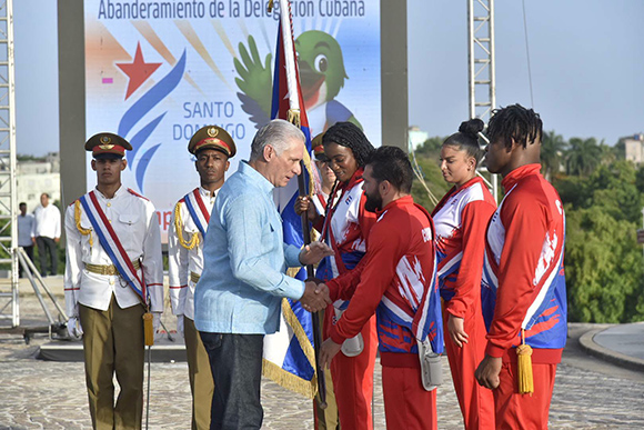 Abanderan delegación cubana a los Juegos Centroamericanos y del Caribe Santo Domingo 2026