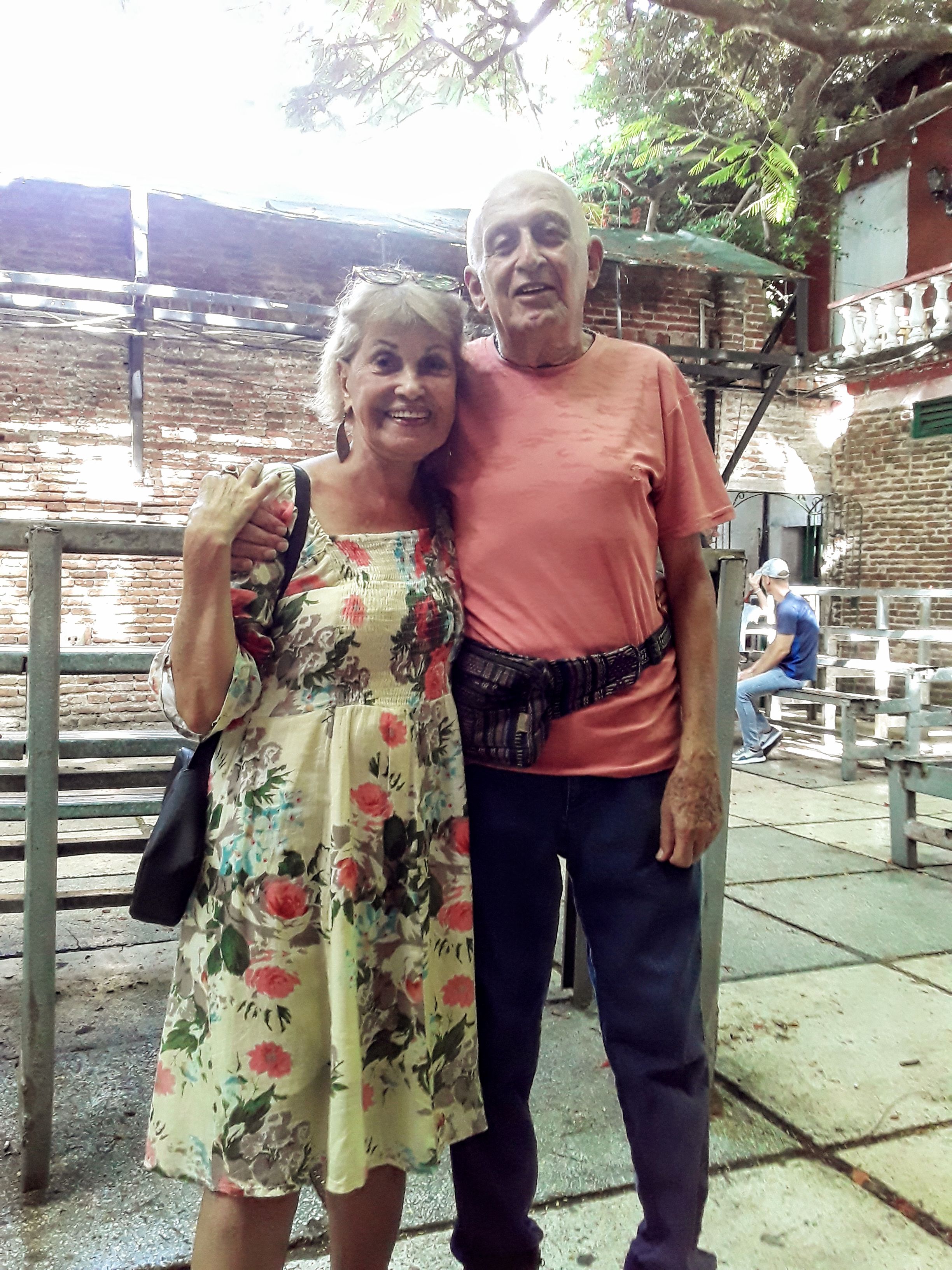 En Santa Clara Mirtha Ibarra con su "Neurótica anónima"