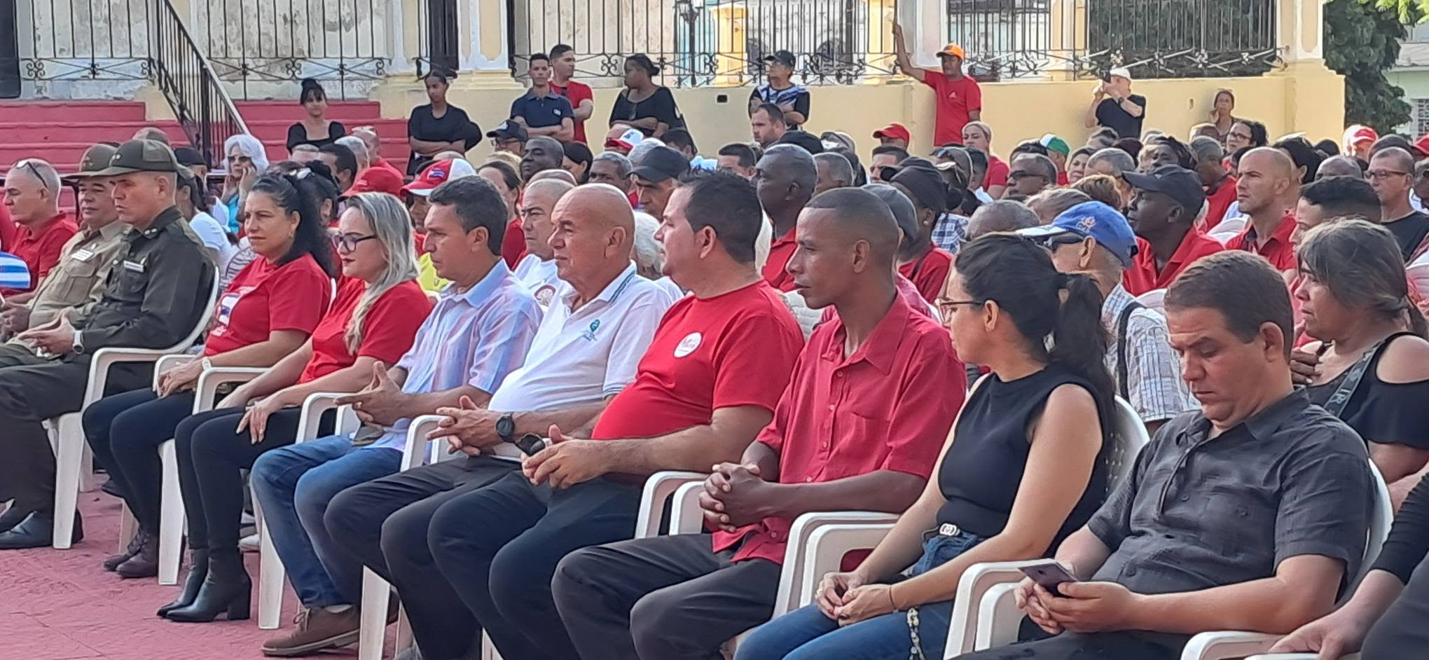 Reafirman santaclareños compromiso con la historia en celebración del Día de la Rebeldía Nacional