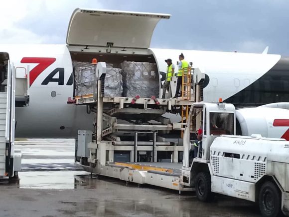 Llega a Cuba primer cargamento de los 100 millones de dólares en ayuda de EEUU