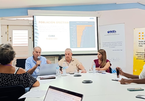 Cuba cerró 2025 con 9 434 593 habitantes y mantiene tendencia al decrecimiento poblacional