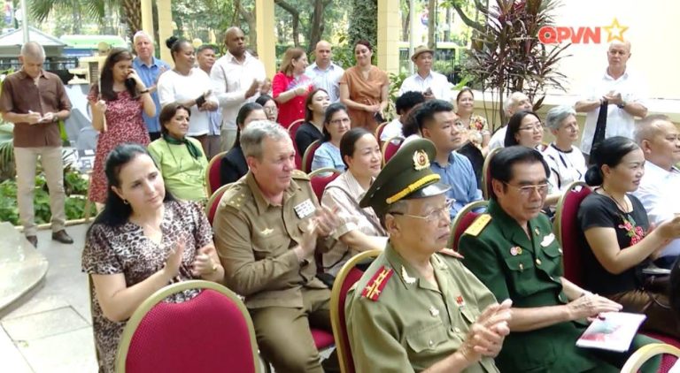 Desde Vietnam conmemoran 95 cumpleaños de Raúl Castro y denuncian campaña mediática