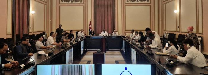 Intercambia Esteban Lazo con Cuerpo Diplomático de Asia y Oceanía acreditado en Cuba