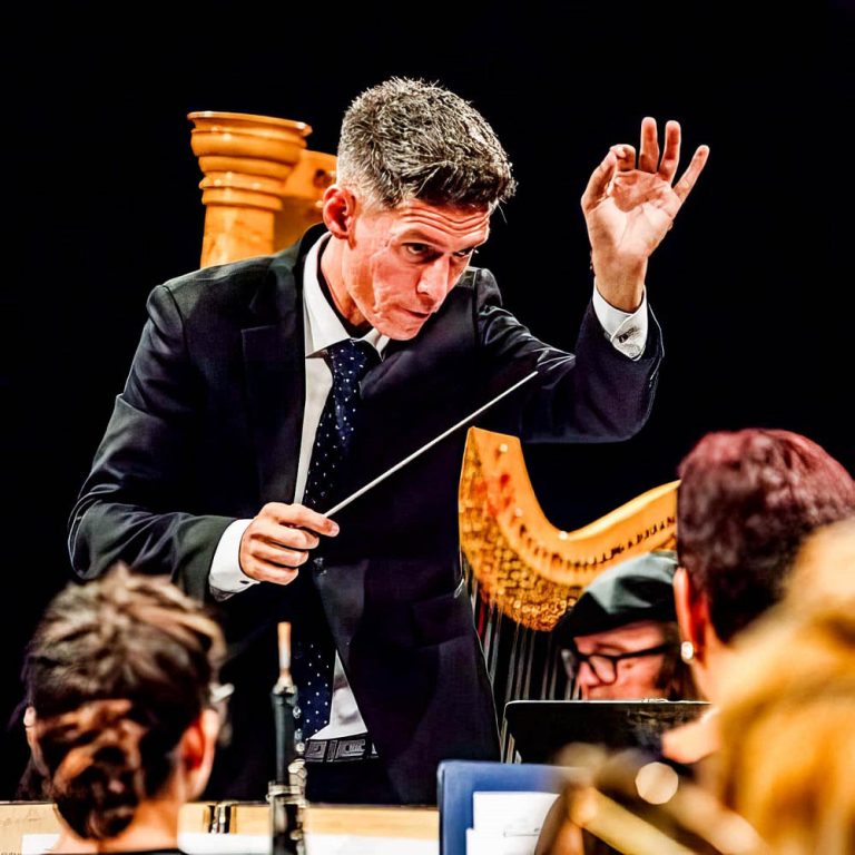Igor Corcuera Cáceres y la voluntad de mejorar las condiciones de la Orquesta Sinfónica de Villa Clara 
