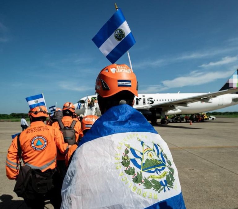 Venezuela eleva a 235 los muertos y a 4 300 los heridos por doble sismo