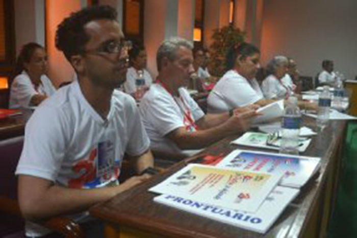 Delegados villaclareños participan en XXII Congreso proletario