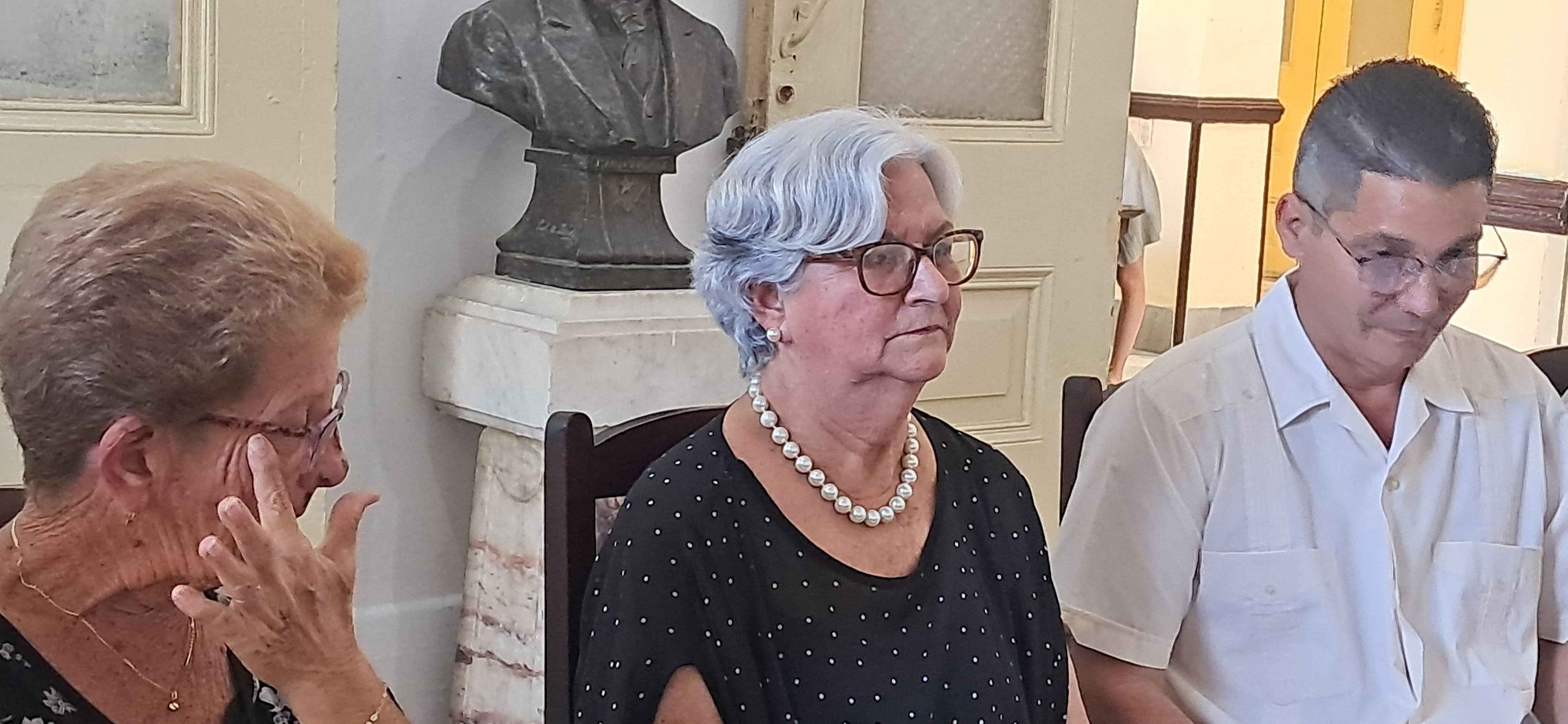 Otorgan categoría de Profesor Emérito de la Universidad Central a destacada pedagoga villaclareña