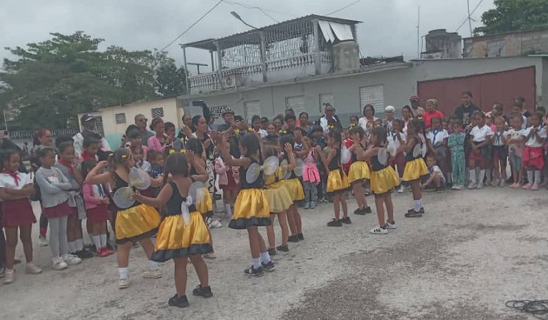 Escaramujo: una fiesta en el barrio