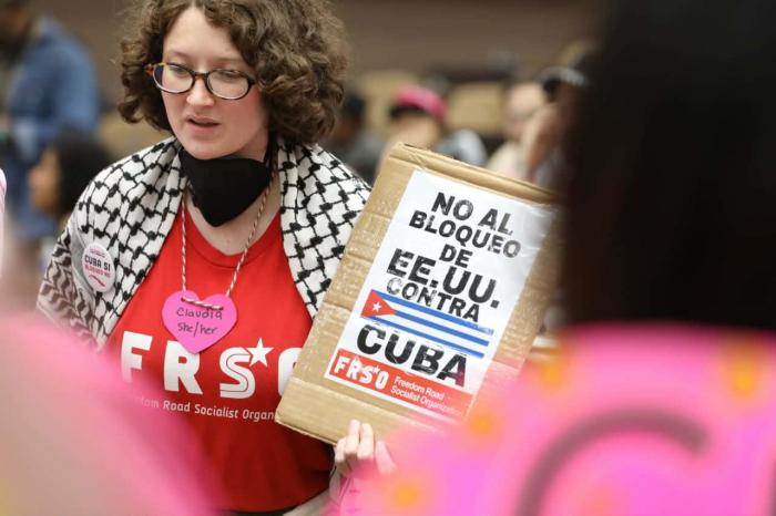  Los cubanos merecen vivir sin bloqueo. Foto: Dunia Álvarez Palacios 