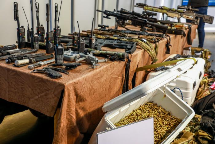  Hace unas semanas fue incautado este arsenal armamentístico que pretendía usarse en acciones terroristas en el país. Foto: José M. Correa 