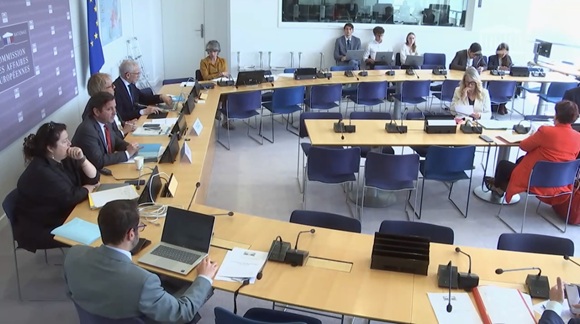 Asamblea Nacional francesa aprueba resolución frente a leyes extraterritoriales de EEUU contra Cuba