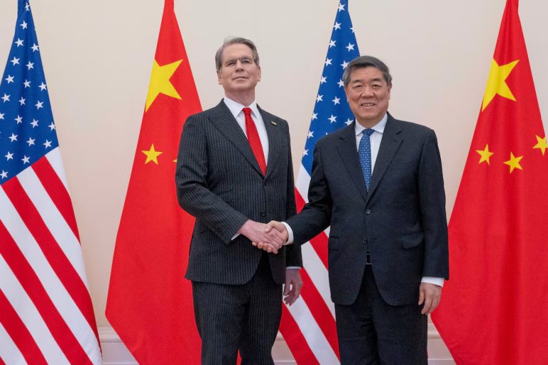 Donald Trump llegó a China para reunirse con Xi Jinping en medio de tensiones comerciales y la guerra contra Irán