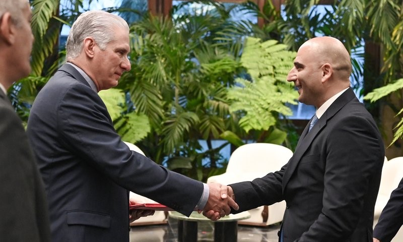 Recibe Díaz-Canel cartas credenciales de nuevos embajadores en Cuba