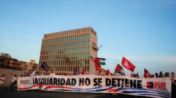 El gobierno de EEUU criminaliza la libertad de expresión, el derecho de los ciudadanos estadounidenses a viajar